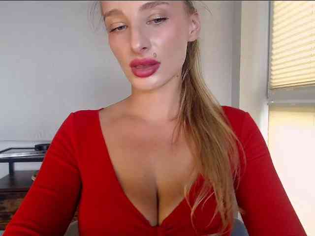 MarilynShow webcam