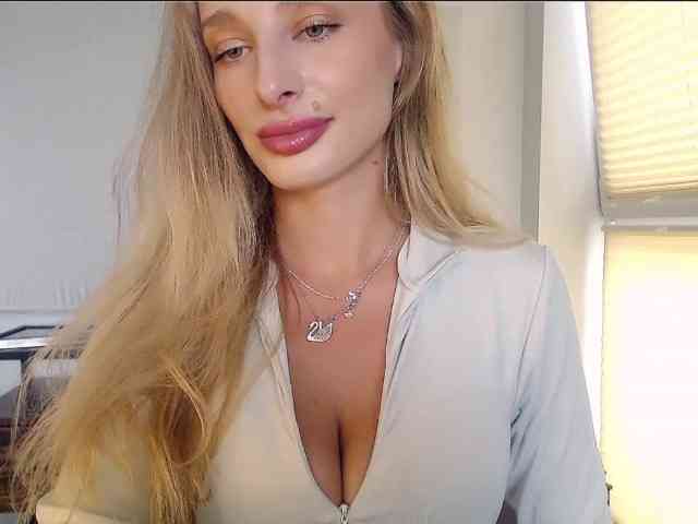 MarilynShow webcam