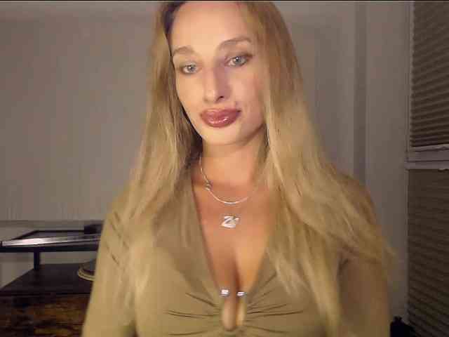 MarilynShow webcam