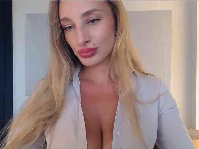MarilynShow webcam