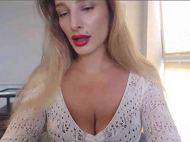 MarilynShow webcam