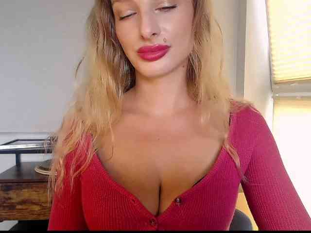 MarilynShow webcam