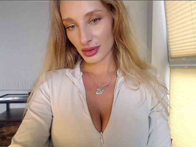 MarilynShow webcam
