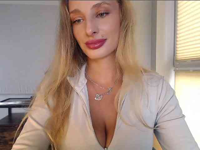 MarilynShow webcam