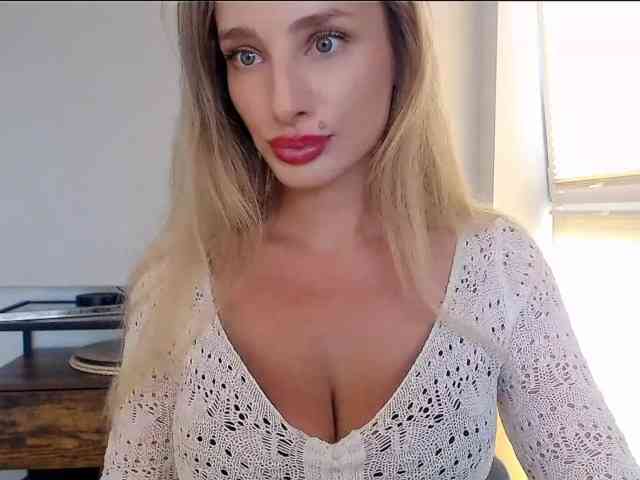 MarilynShow webcam