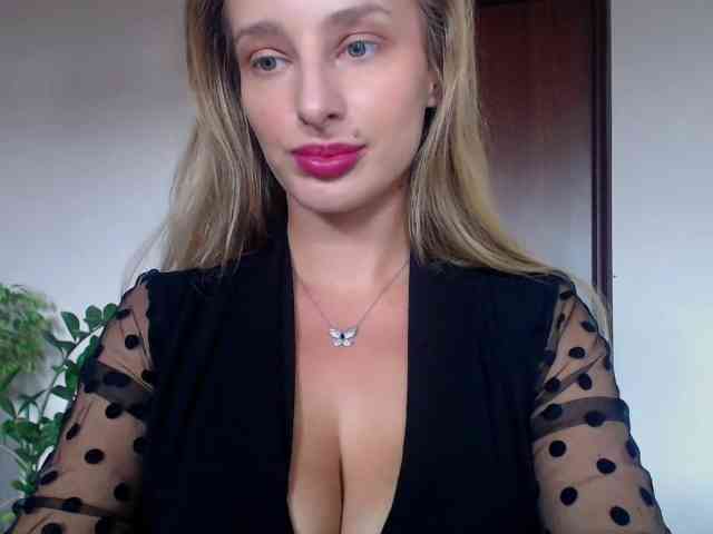 MarilynShow webcam