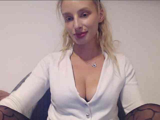 MarilynShow webcam