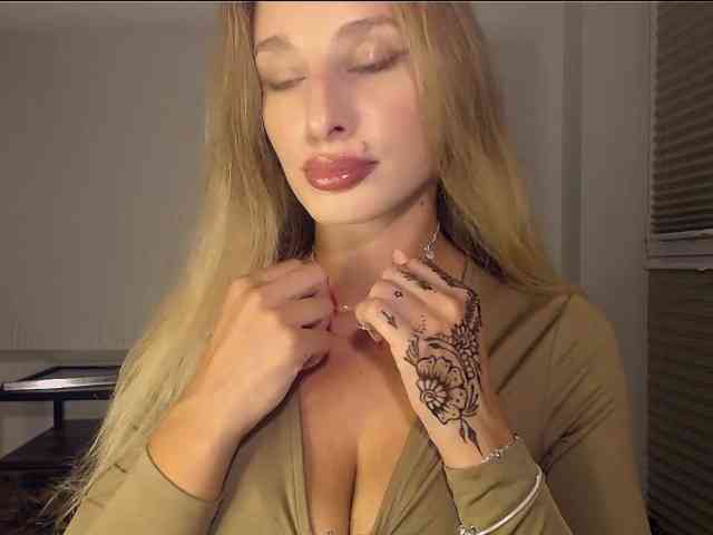 MarilynShow webcam