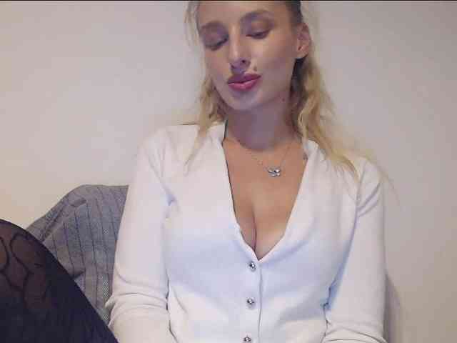 MarilynShow webcam