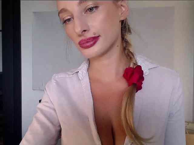 MarilynShow webcam