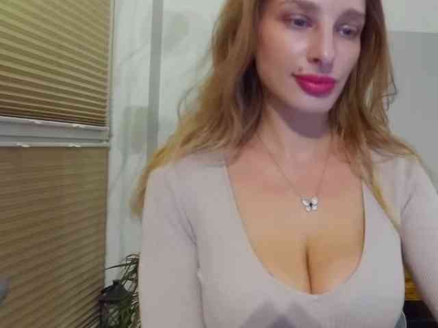 MarilynShow Live Webcam on BongaCams