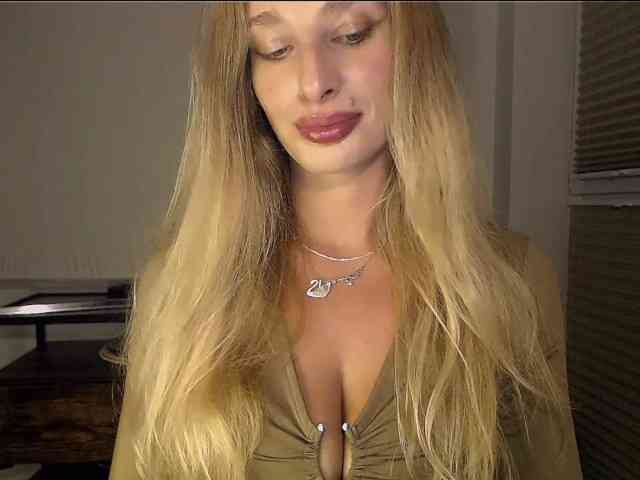 MarilynShow webcam