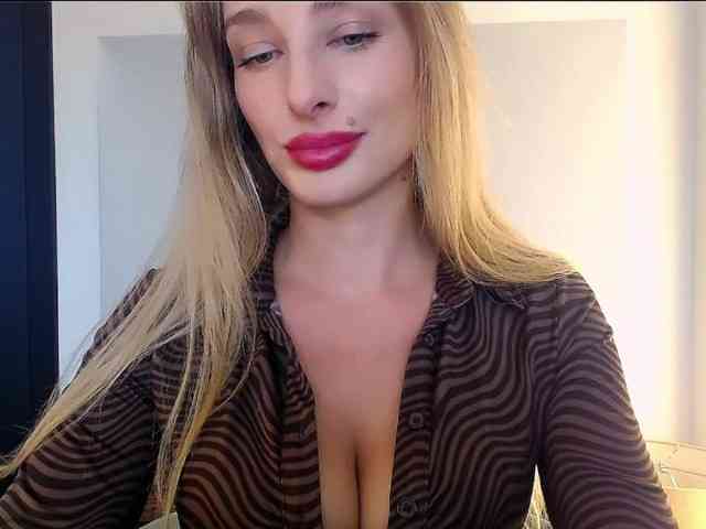 MarilynShow webcam