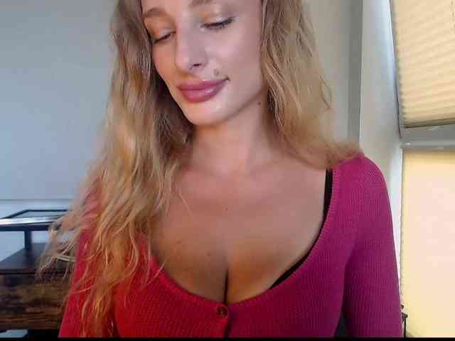 MarilynShow webcam