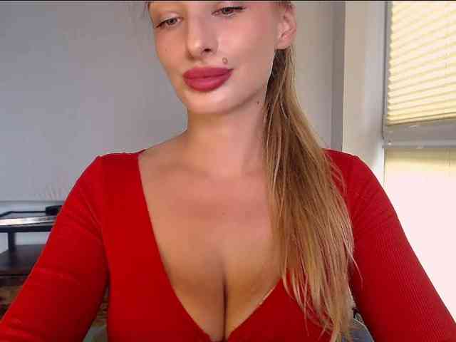 MarilynShow webcam