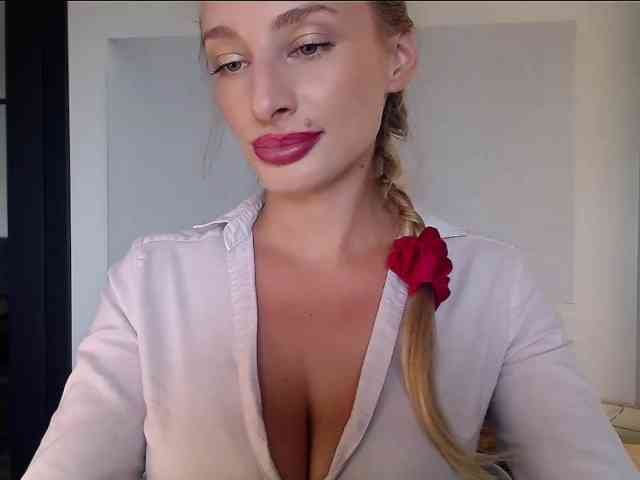 MarilynShow webcam