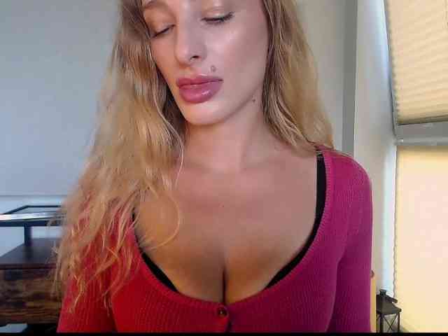 MarilynShow webcam