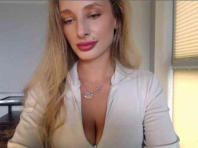 MarilynShow webcam