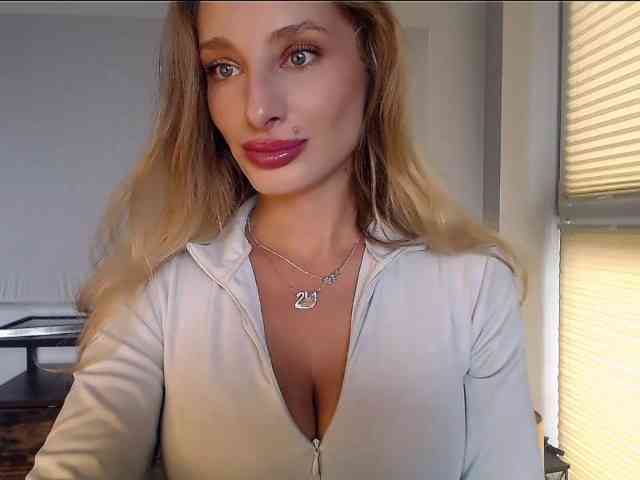 MarilynShow webcam