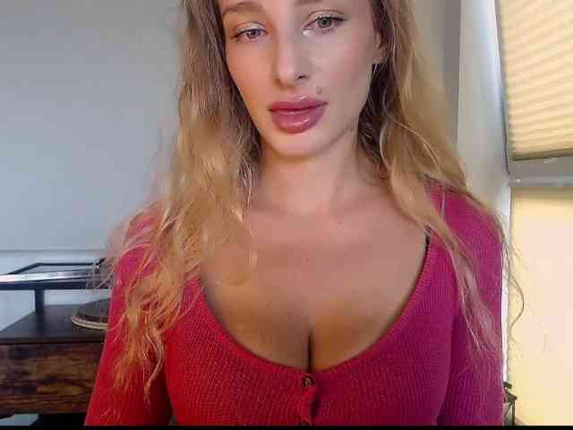 MarilynShow webcam