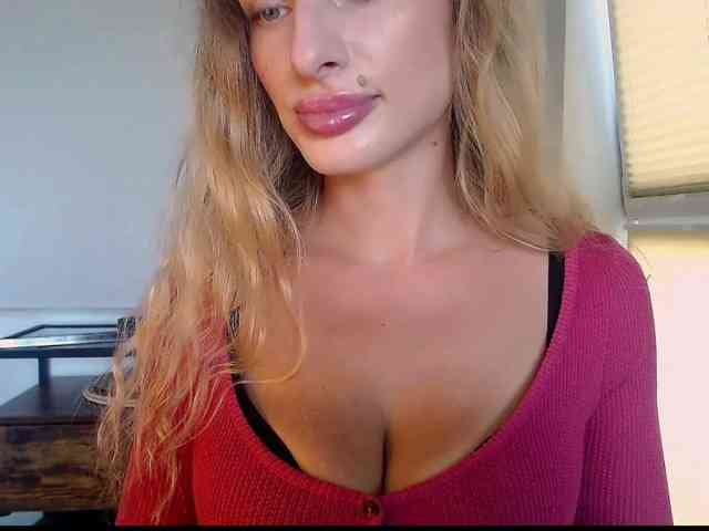 MarilynShow webcam
