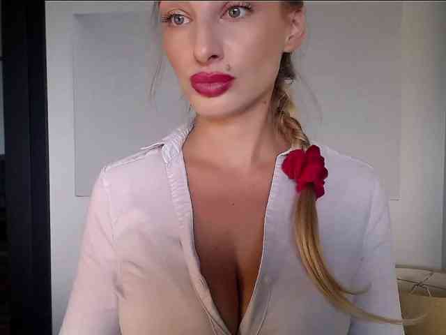 MarilynShow webcam