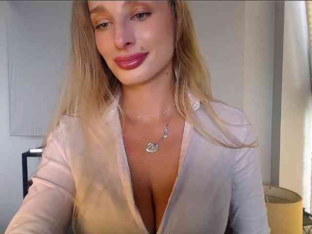MarilynShow webcam