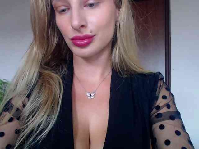 MarilynShow webcam
