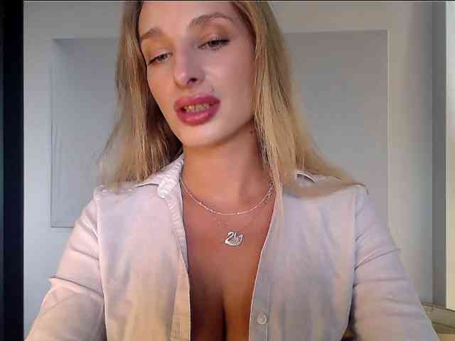 MarilynShow webcam