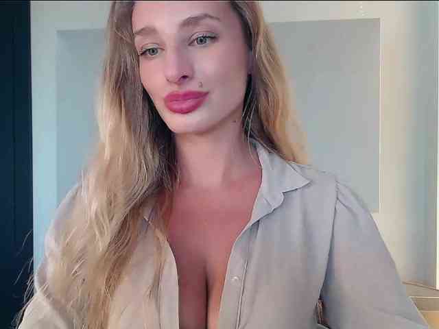 MarilynShow webcam