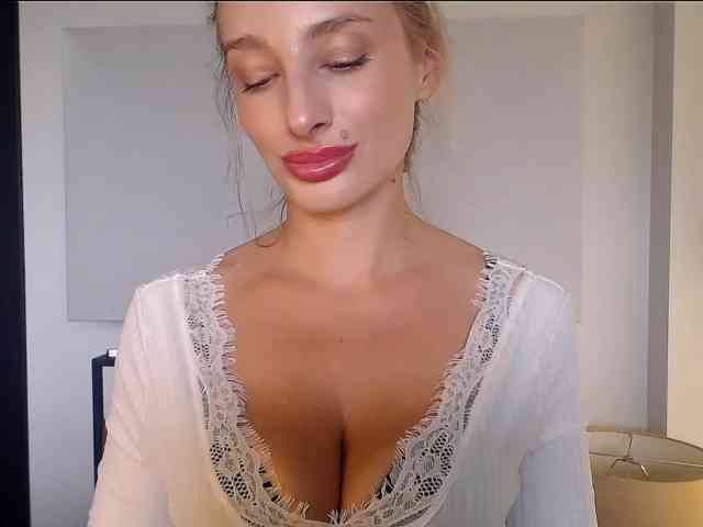 MarilynShow webcam