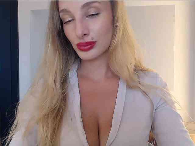 MarilynShow webcam