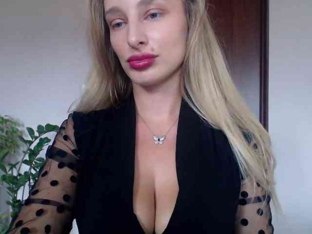 MarilynShow webcam