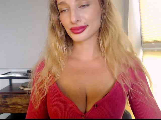 MarilynShow webcam
