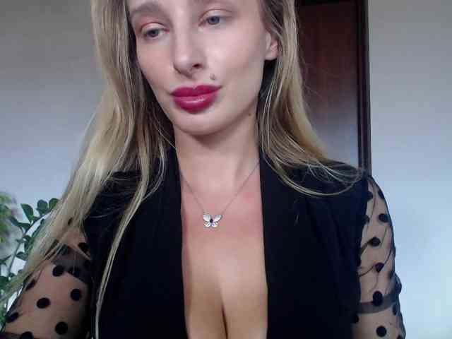 MarilynShow webcam