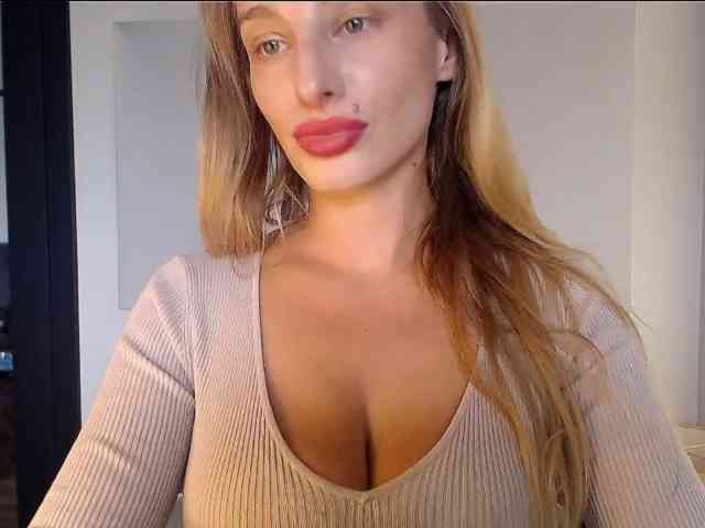 MarilynShow webcam