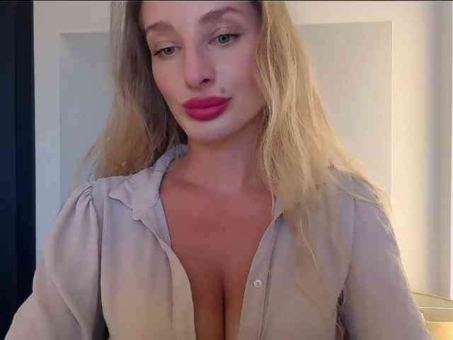 MarilynShow webcam