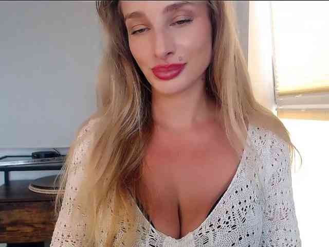 MarilynShow webcam