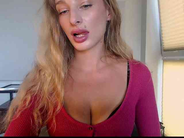 MarilynShow webcam