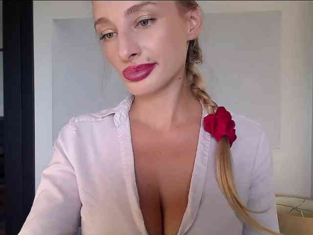 MarilynShow webcam