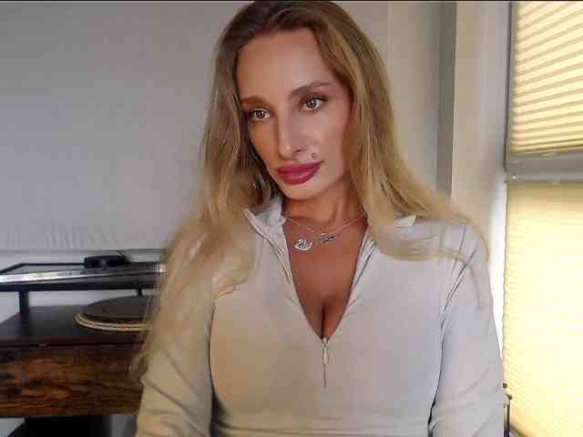 MarilynShow webcam