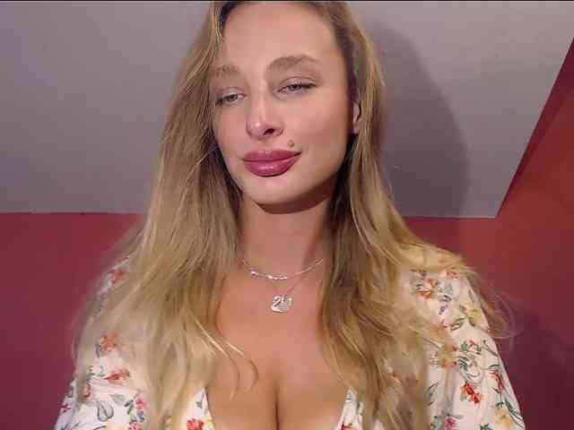 MarilynShow webcam