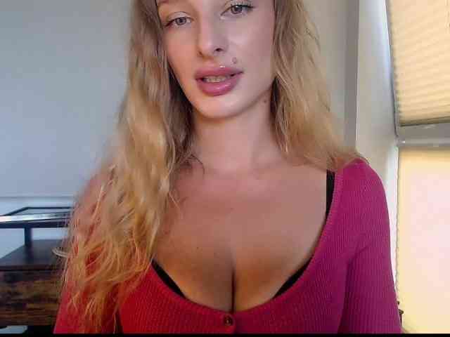 MarilynShow webcam