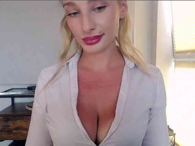 MarilynShow webcam