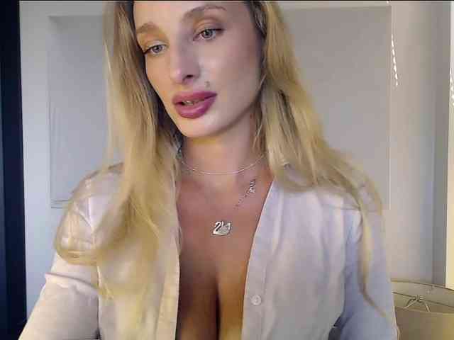 MarilynShow webcam