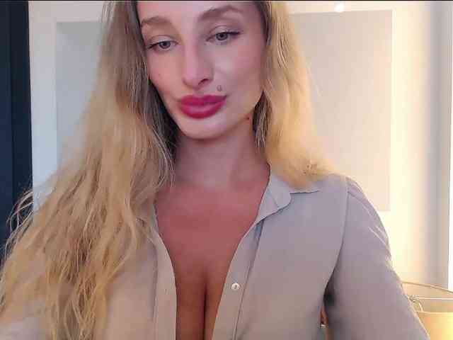 MarilynShow webcam