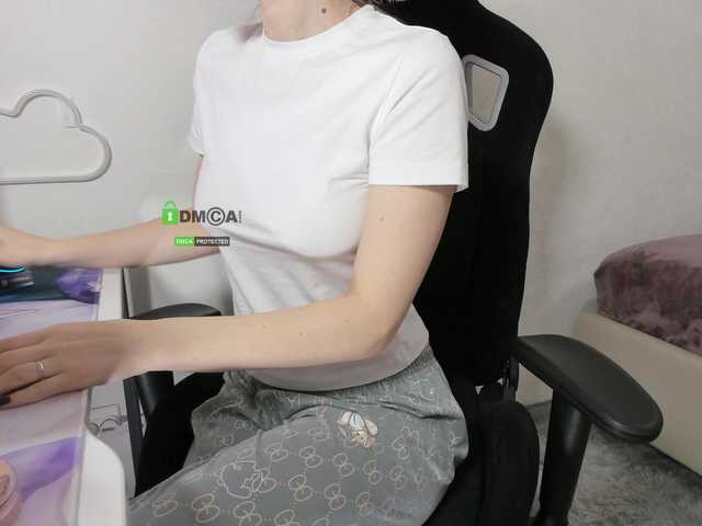 BongaCams Sky-QueenI is Freechat Sky-QueenI — @total -- countdown: @sofar collected, @remain left before the Strip Show!Guys, help me raise my kams, you need to tipe 1 and 2 tokens many times.Before the Private show - 210 tok !instagram sky.queeni