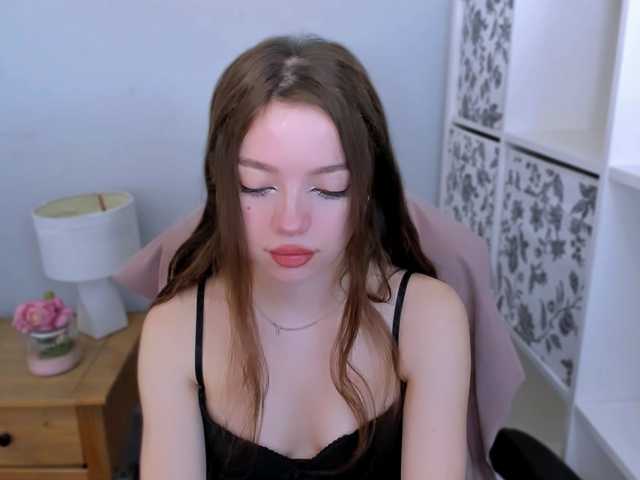 GraceShow's BongaCams show and profile