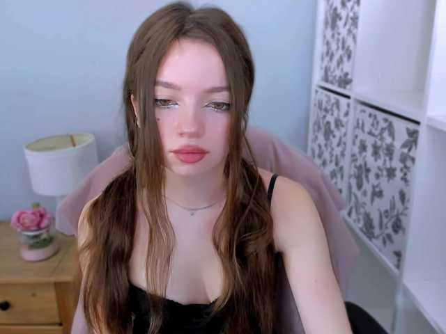 GraceShow's BongaCams show and profile