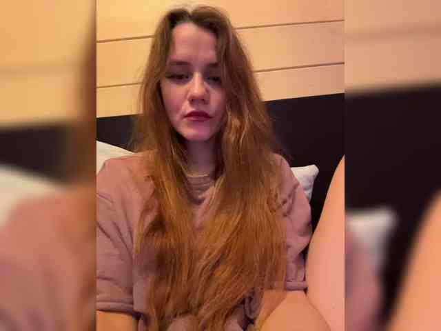 InfiniteDesire webcam